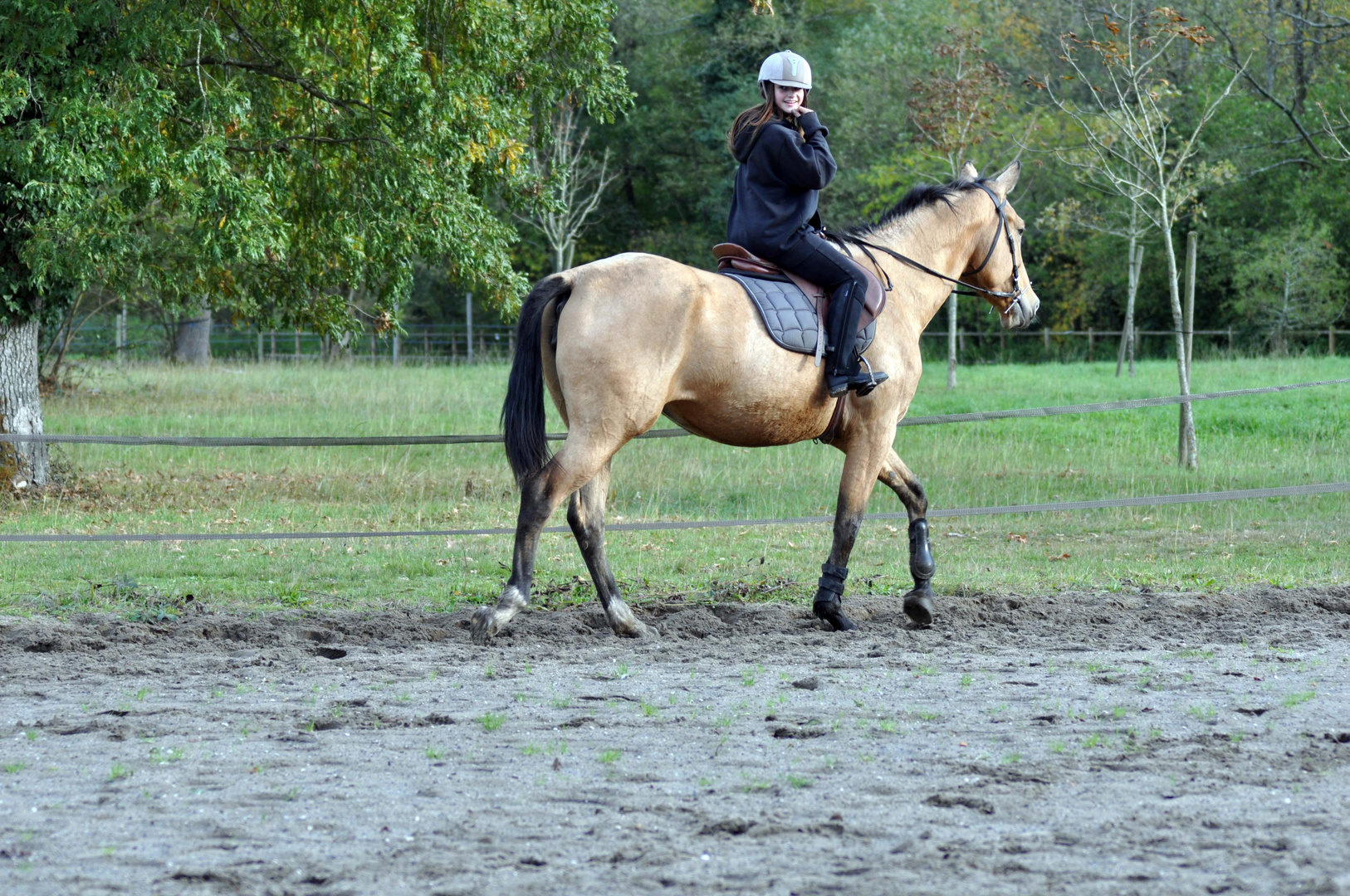 chloée et sa jument cet apres-midi 