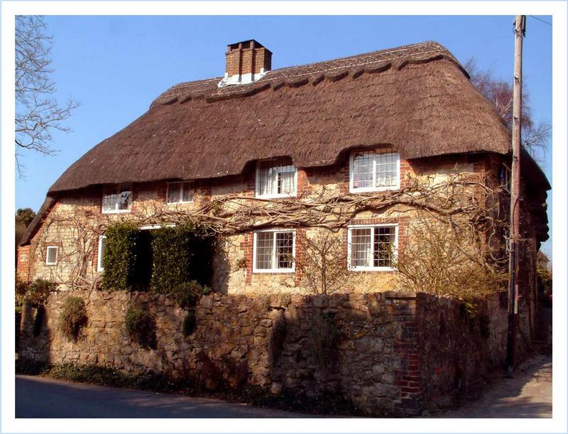 Chocolate box cottage