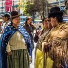 Cholitas beim Plausch auf dem Prado in La Paz, Bolivien