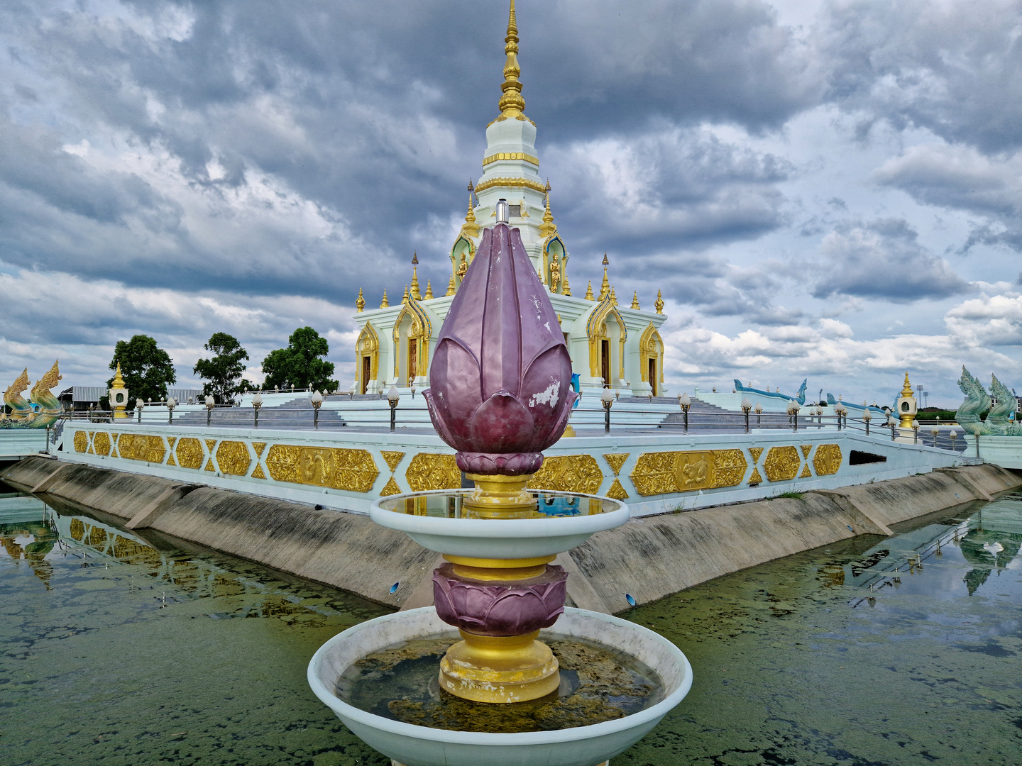 Chonburi - Phra Maha Chedi 