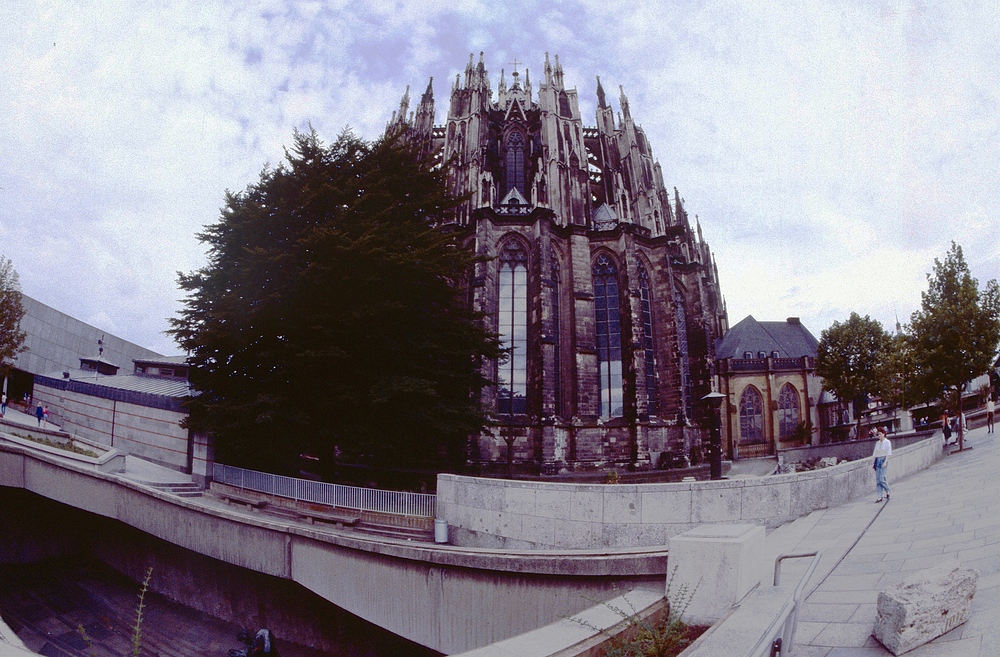 Chorabschluss von Osten, Kölner Dom bei Tag (Querformat)