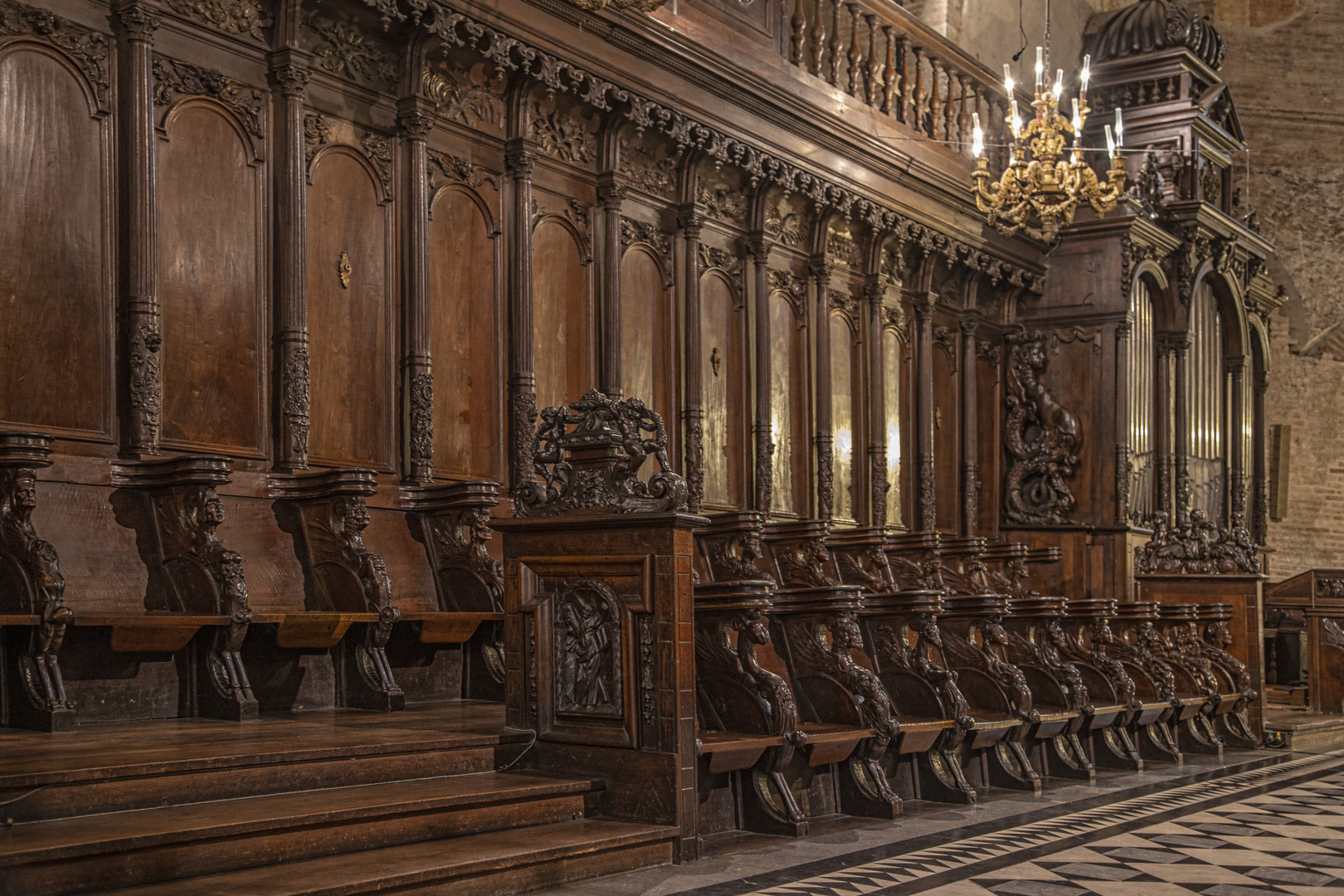 Chorgestühl in Saint Sernin (Toulouse)