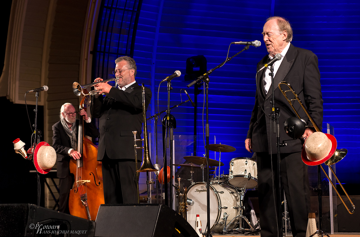 Chris Barber, Mike ‘Magic’ Henry, Jackie Flavelle