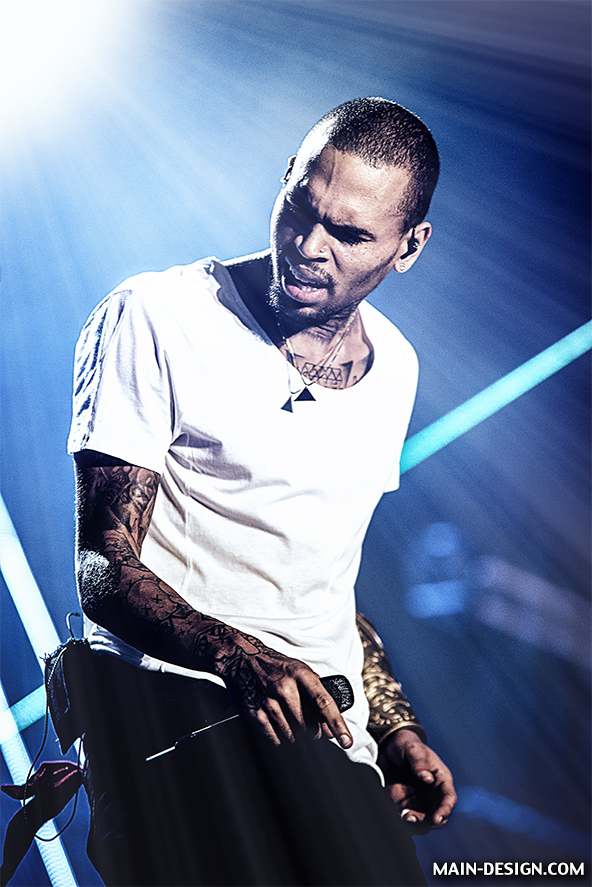 CHRIS BROWN ON STAGE