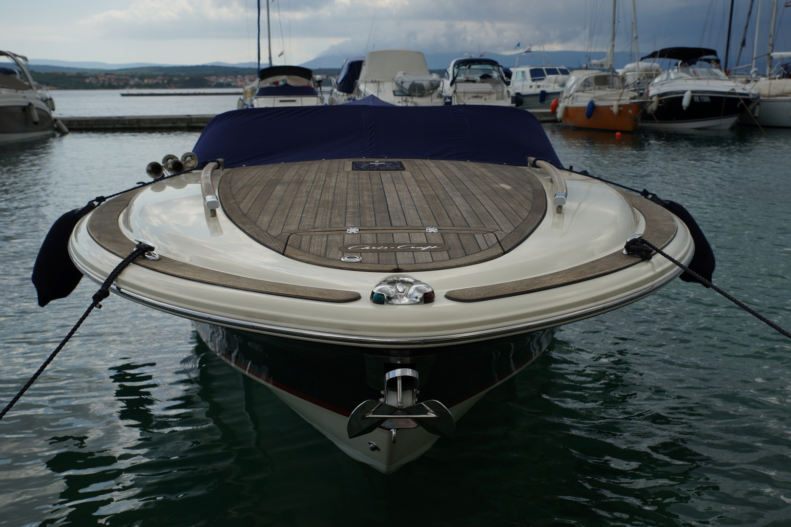 Chris Craft Corsair 28