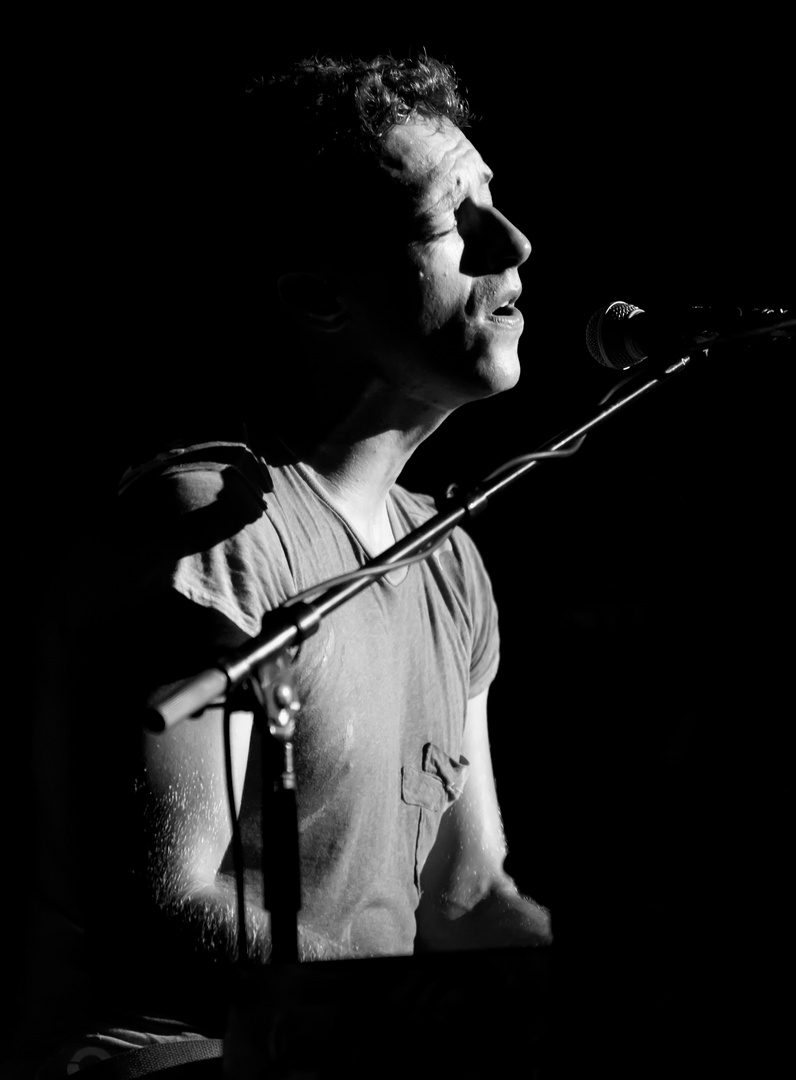 ..Chris Martin (Coldplay)