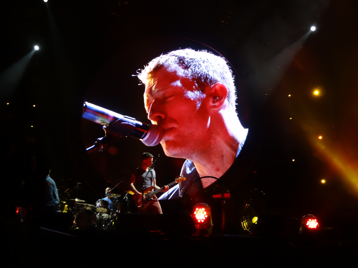 Chris Martin from Coldplay, Hannover 22.09.2012, mylo xyloto Tour