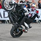 Chris Pfeiffer tanzt mit seiner F800R