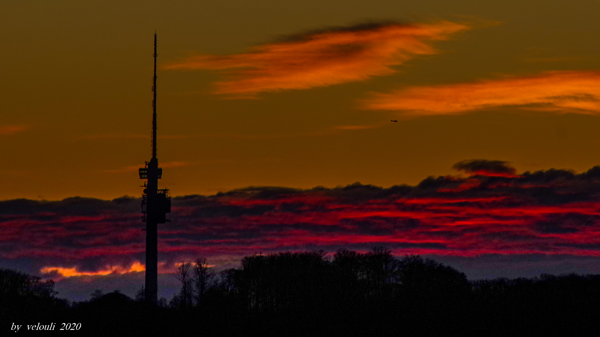 Chrischonaturm im Sonnenuntergangslicht