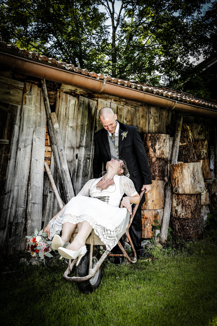 Chrissi und Jako - ab in die Hochzeitsnacht !