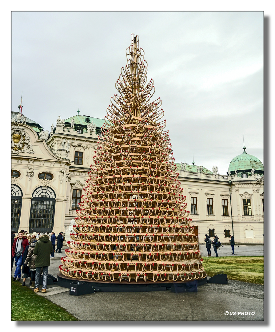 Christbaum aus Rodel-Schlitten