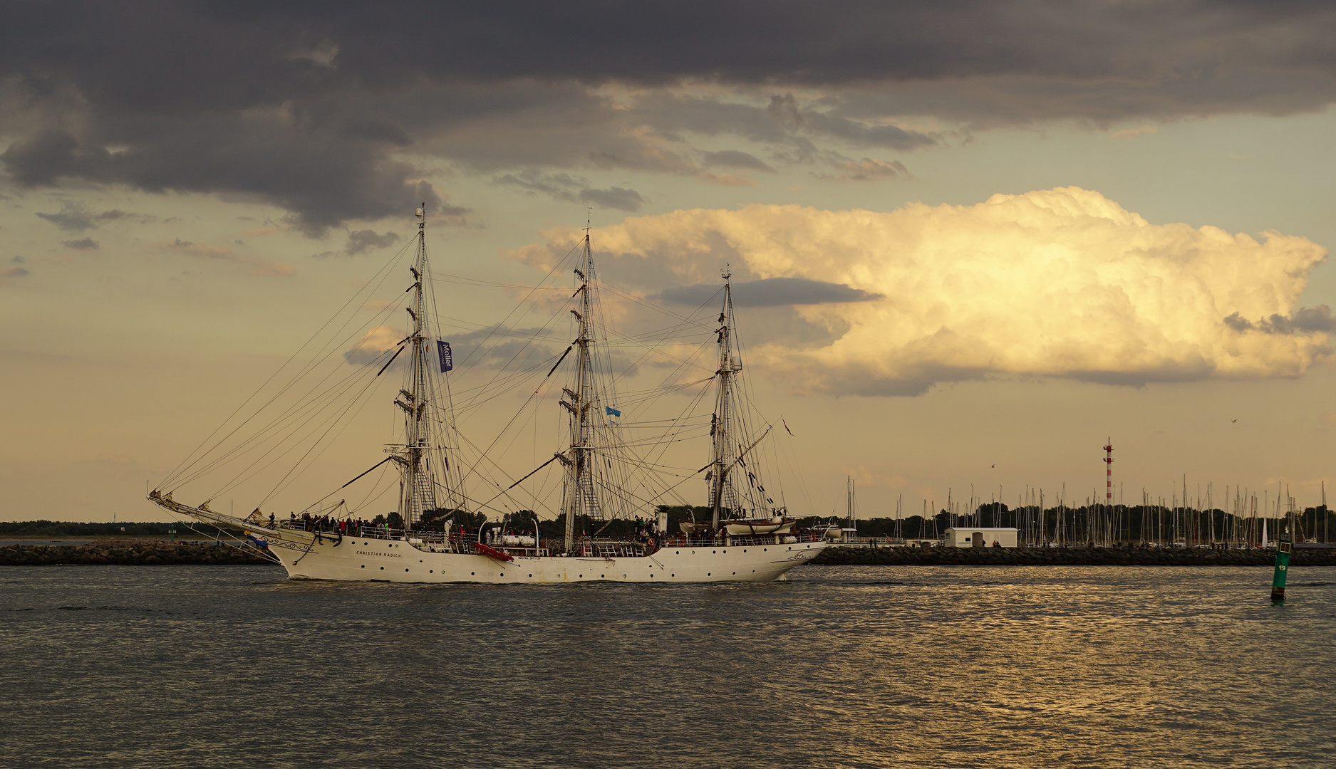 Christian Radich bei der Hanse Sail