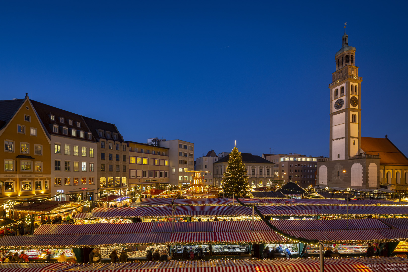 Christkindlesmarkt mit Perlachturm