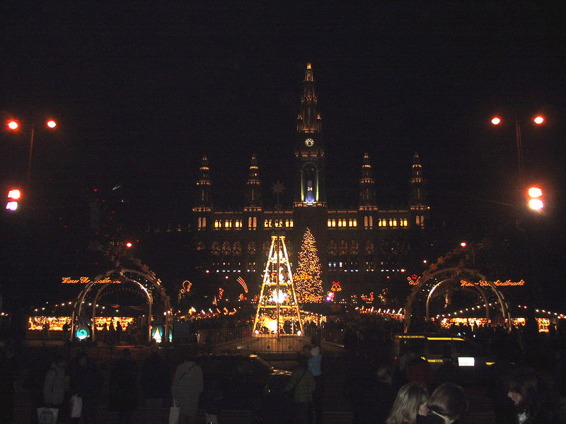 Christkindlmarkt vor dem Wiener Rathaus