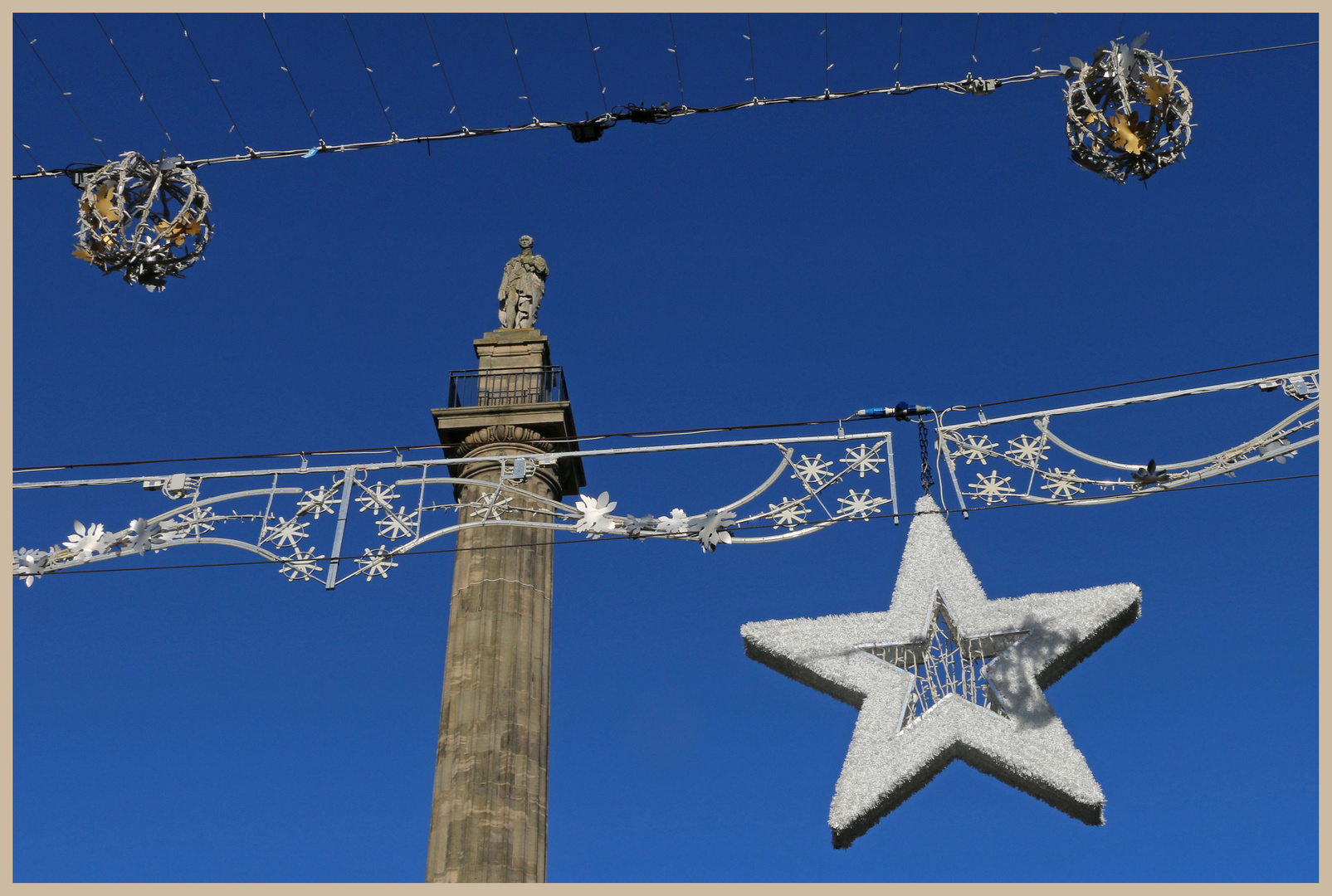 Christmas lights around greys monument newcastle