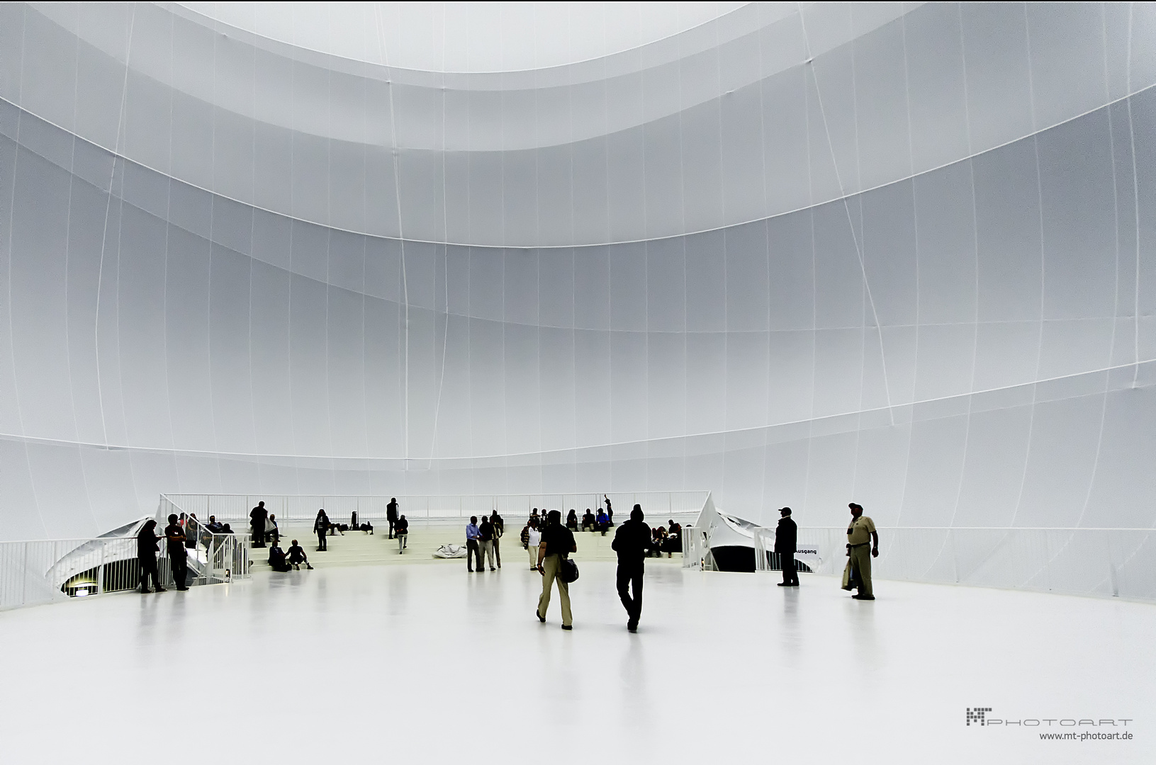 Christo: Big Air Package - Gasometer Oberhausen - Innenaufnahme 1