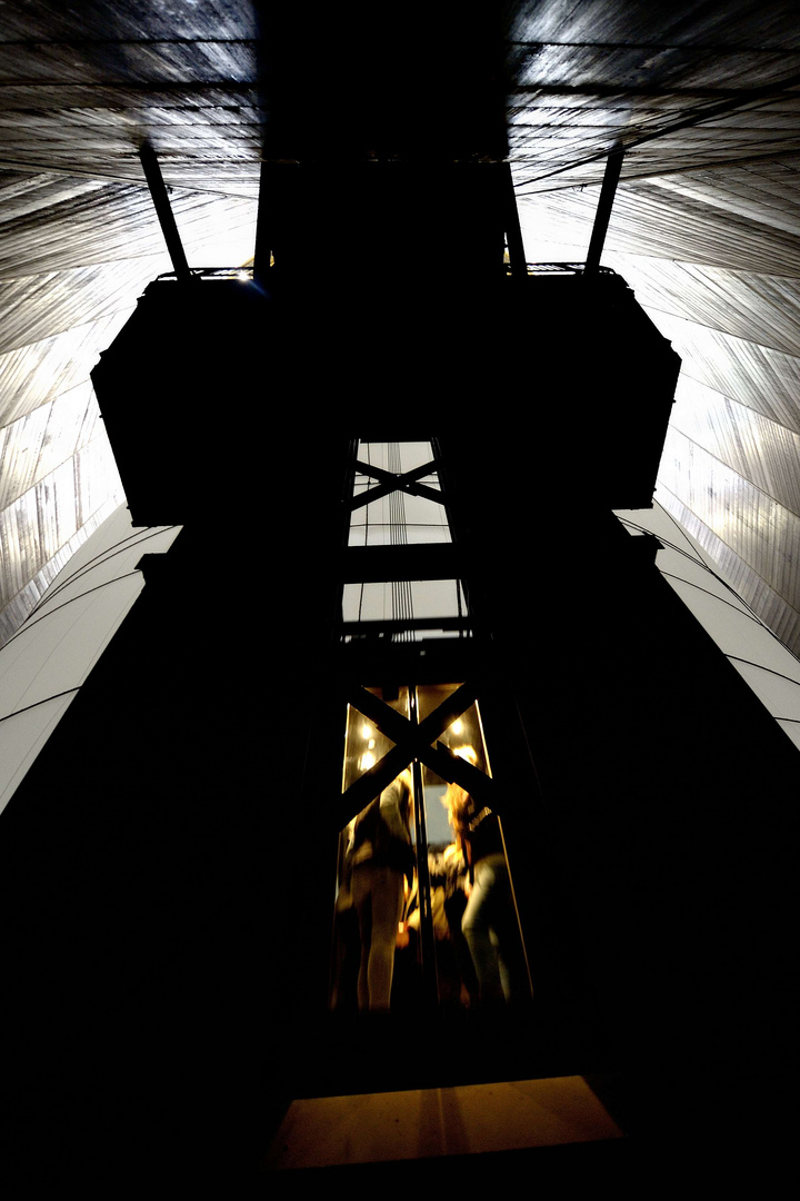 Christo, Gasometer Oberhausen