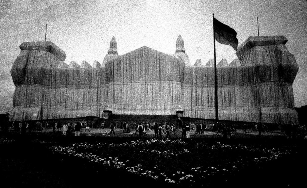 Christo Reichtstagsverhüllung 1995 (kurz vor Fertigstellung)