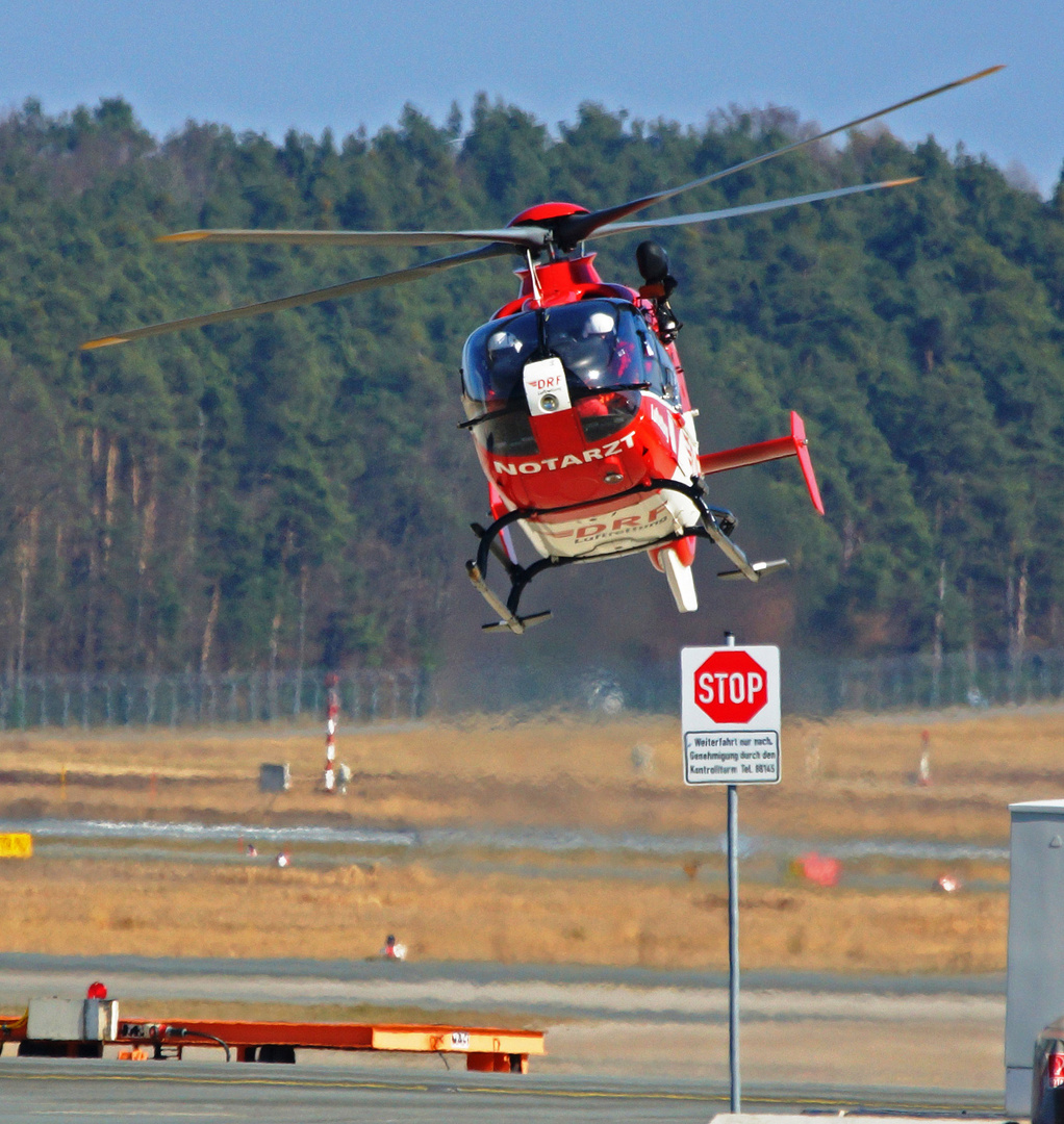 Christoph 27 im Anflug