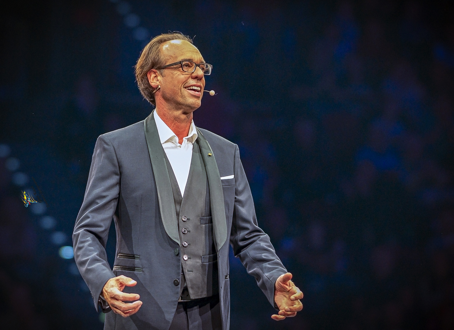 Christoph Sonntag führte durch das Programm, 10 Jahre MHP Arena Ludwigsburg. 2019