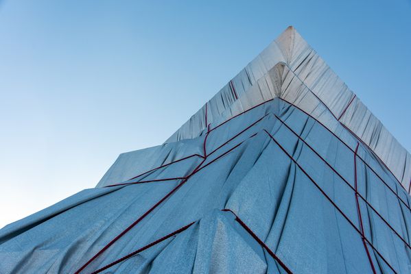 Christos Arc de Triomphe - Blick nach oben