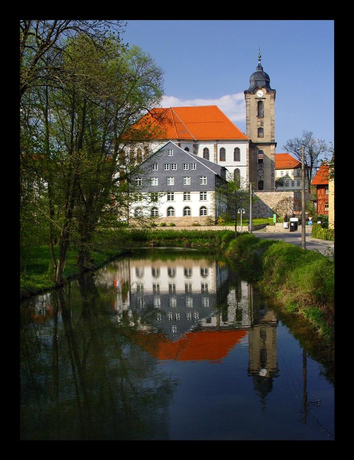 Christuskirche und Kanal am Technikum Hildburghausen