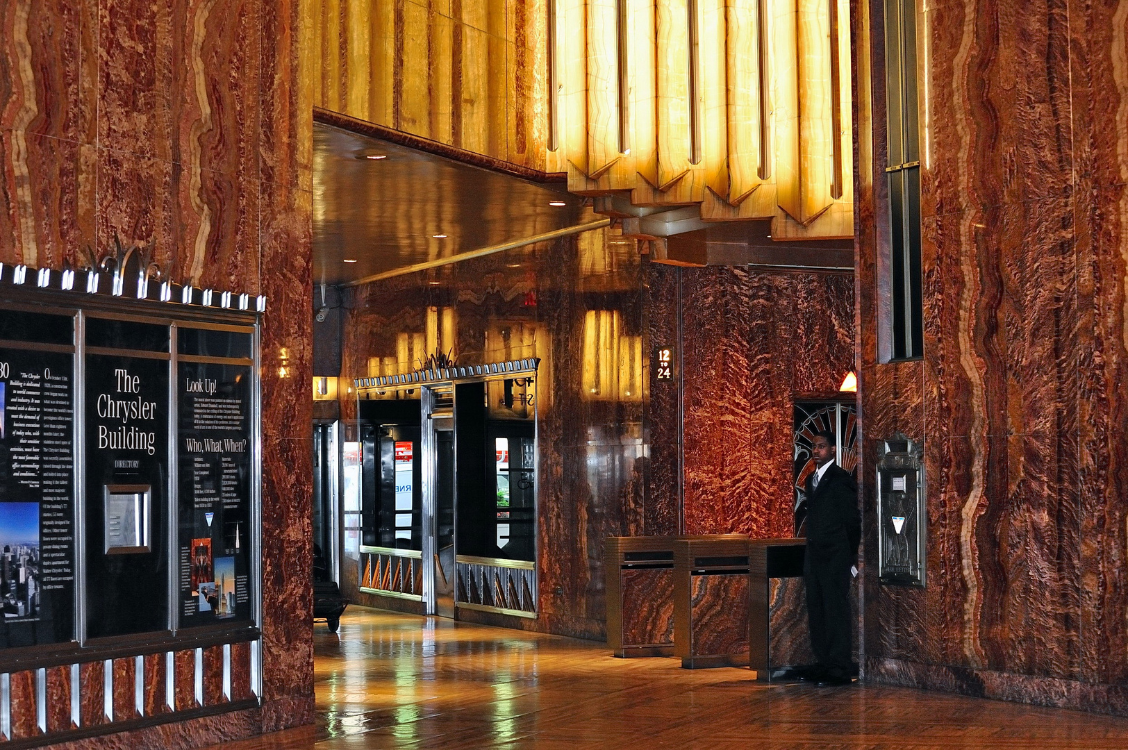 Chrysler Building inside 01