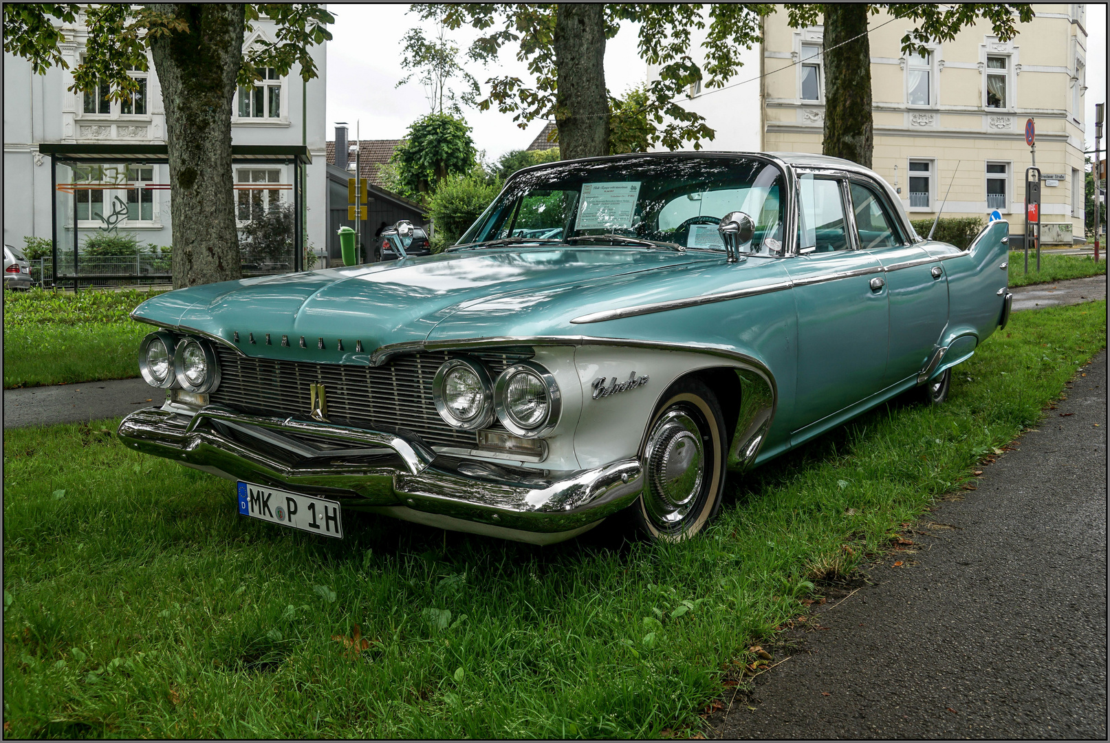 Chrysler Plymouth Belvedere / 4 door Sedan