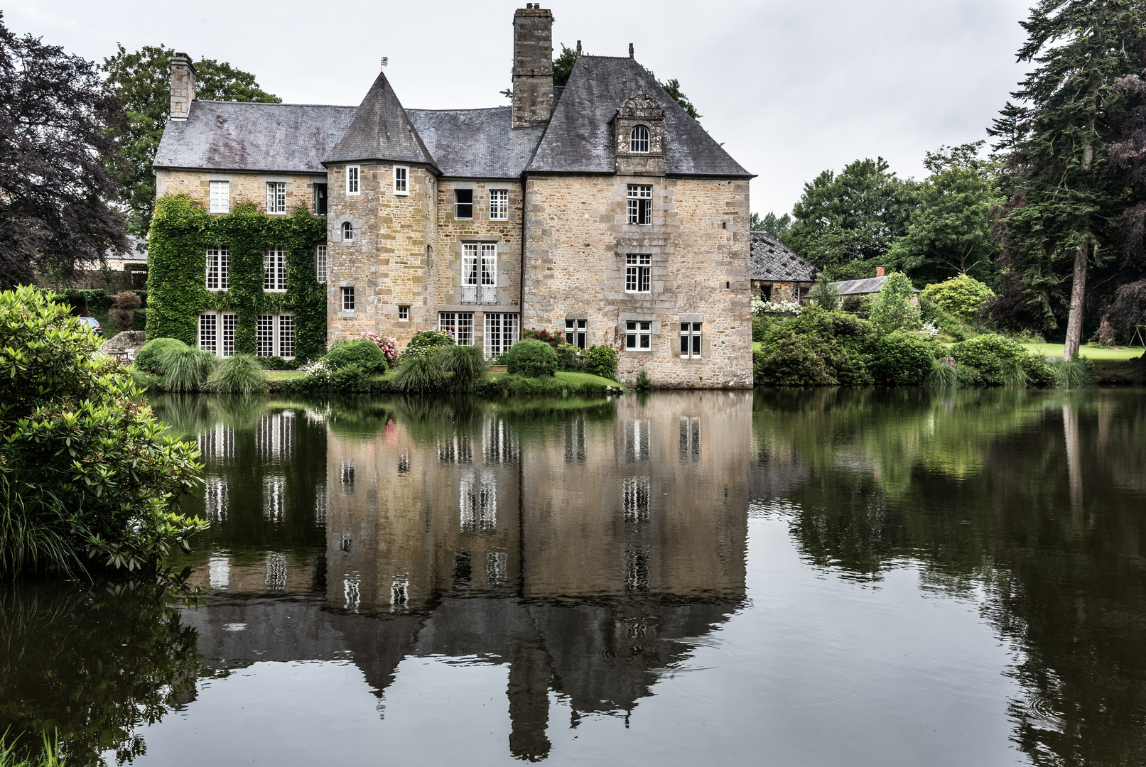 château à douves Normandie