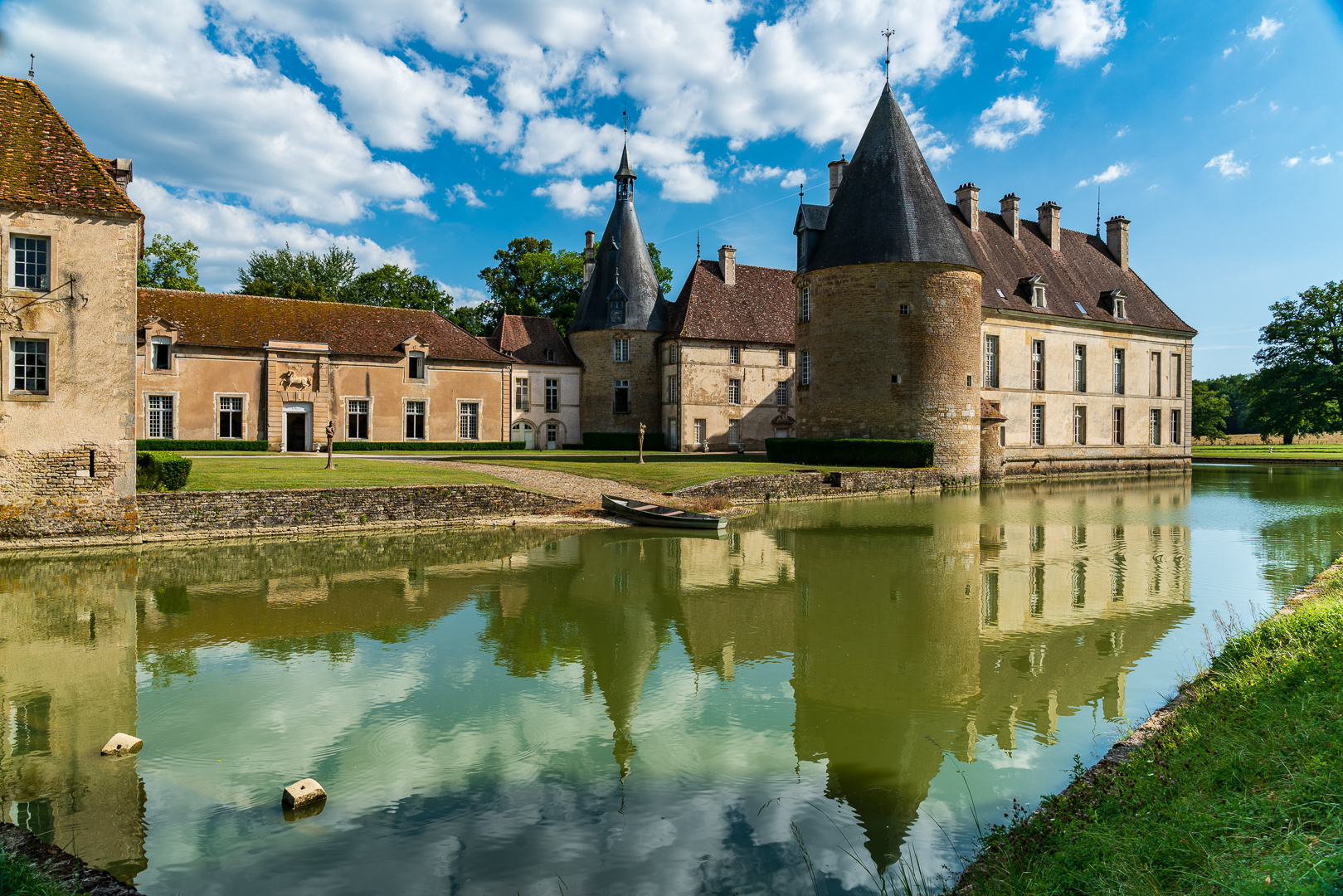 Château de Commarin