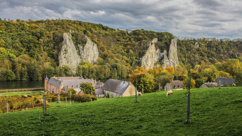 ~ Château de Freÿr ~