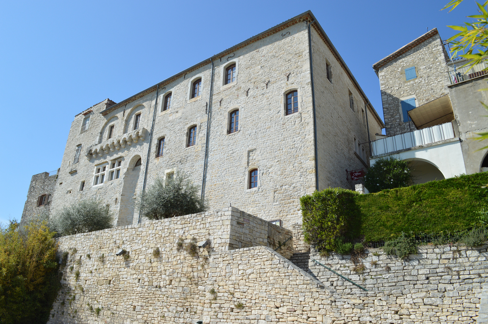 Château de Girard à Vézénobres