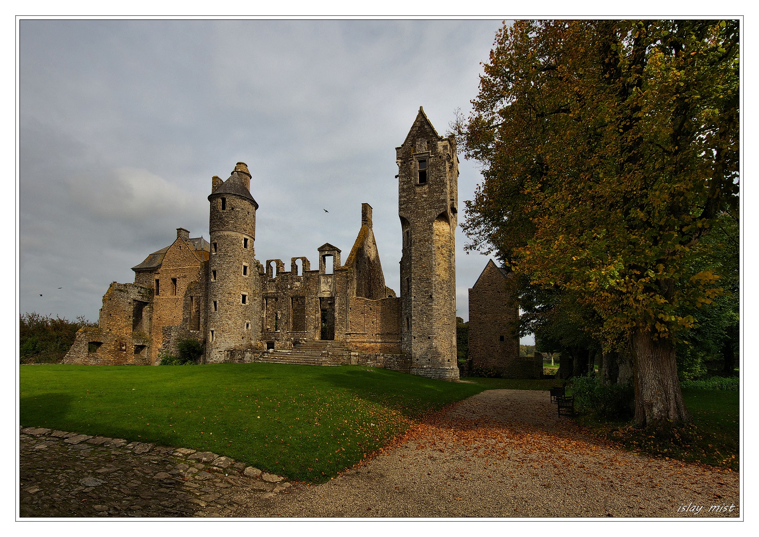 * Château de Gratot *