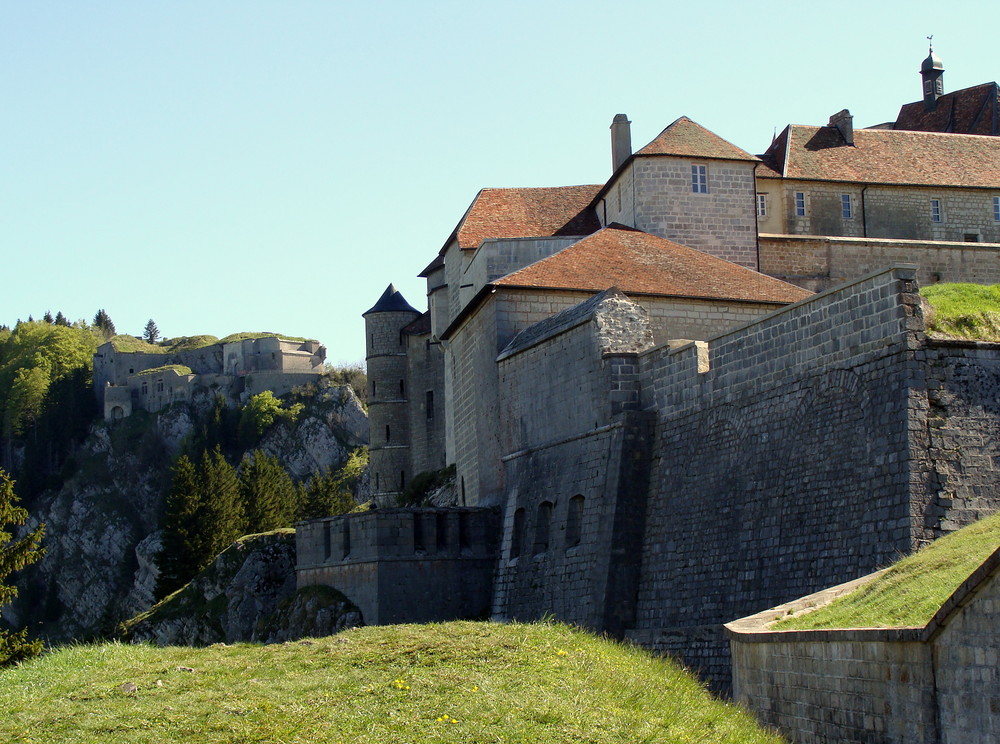 Château de Joux (F).02