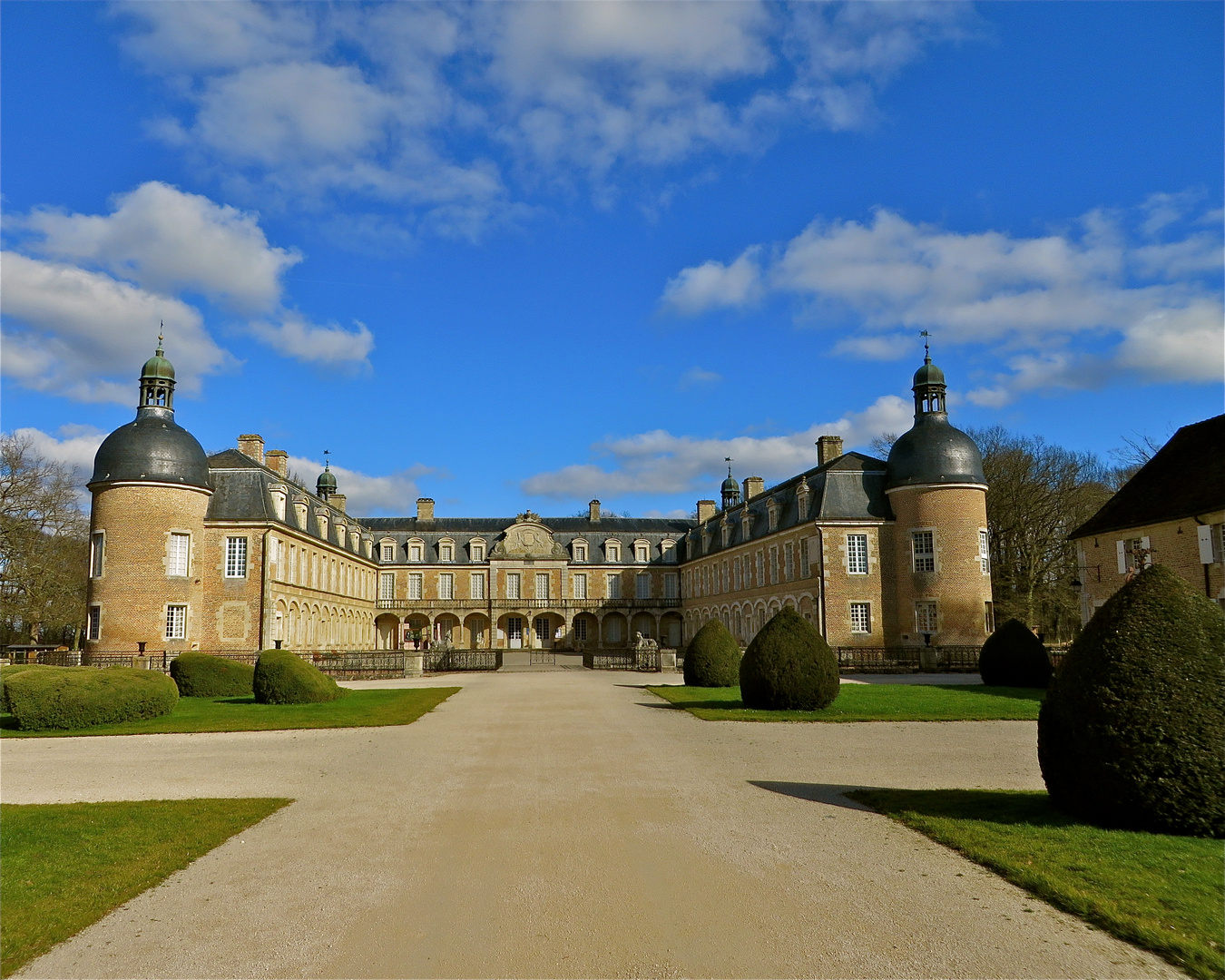 ... Château de Pierre XVII ème siècle !!!...