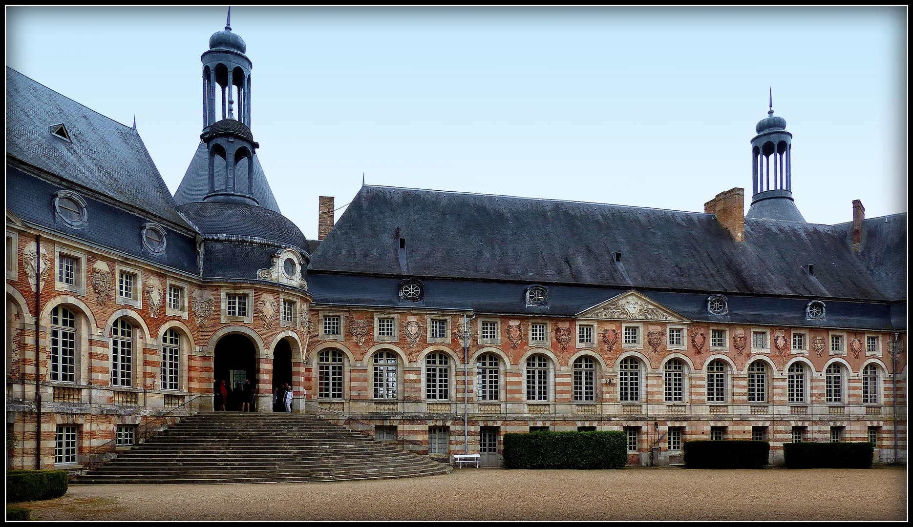 Château de Saint Fargeau - 2 - voir plein écran 