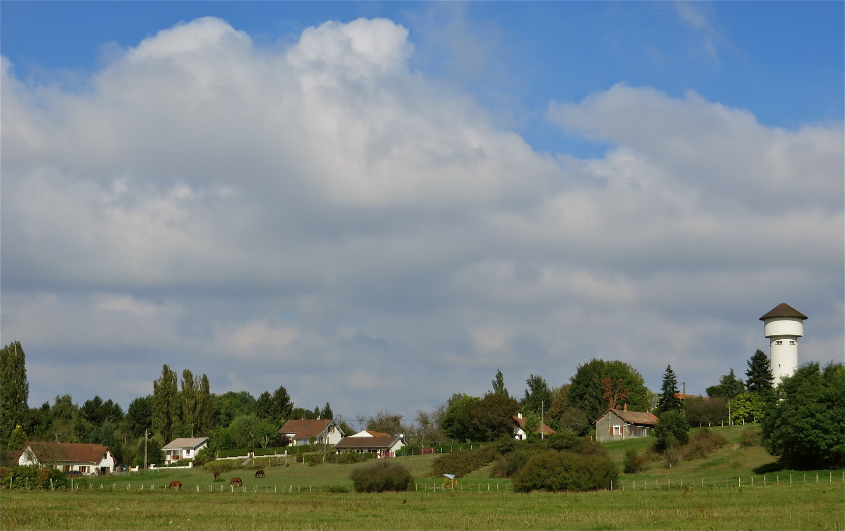 ...château  d´eau à Rahon !!!...