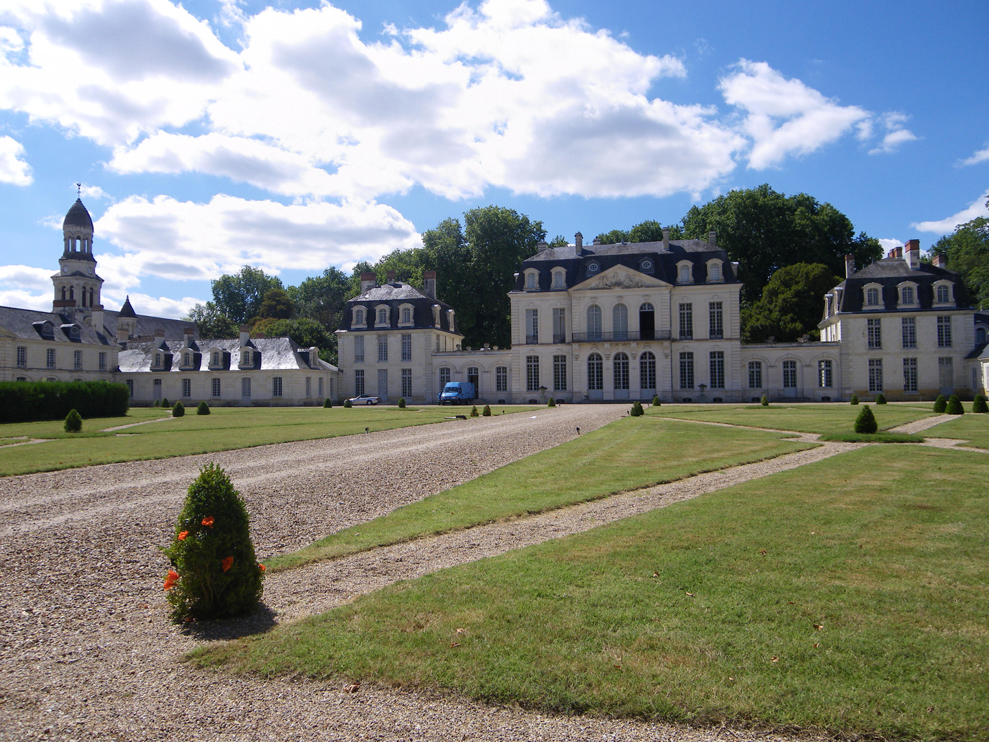 château d'Ormes, vue d'ensemble