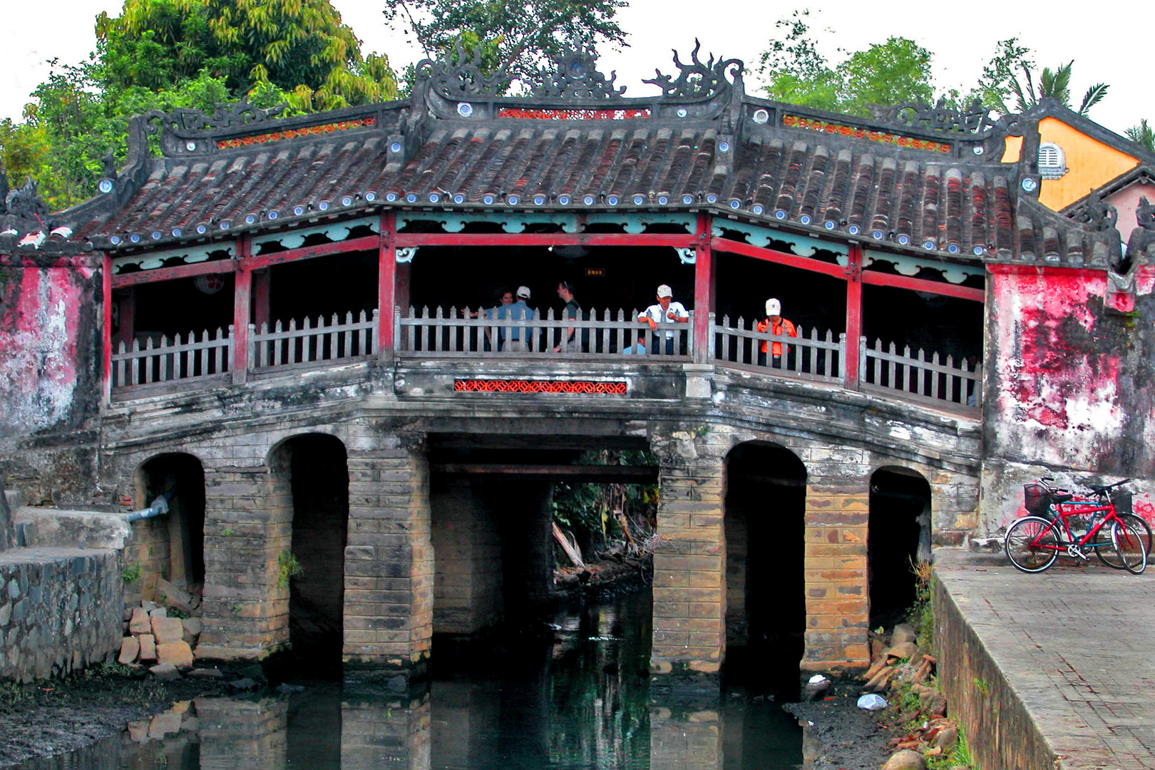 Chua Cau bridge in Hoi An