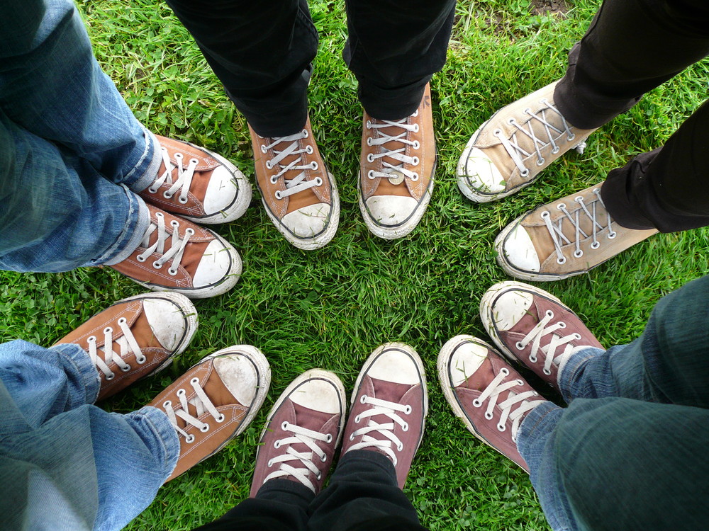 chucks stand together