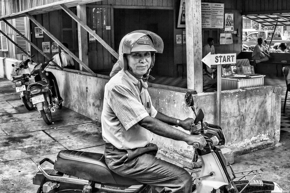 Chum Mey - survivor of Tuol Sleng death camp