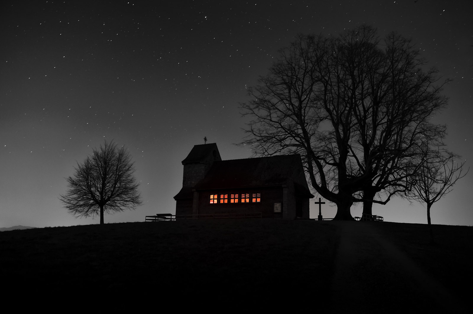 Church at night (Michaelskreuz)