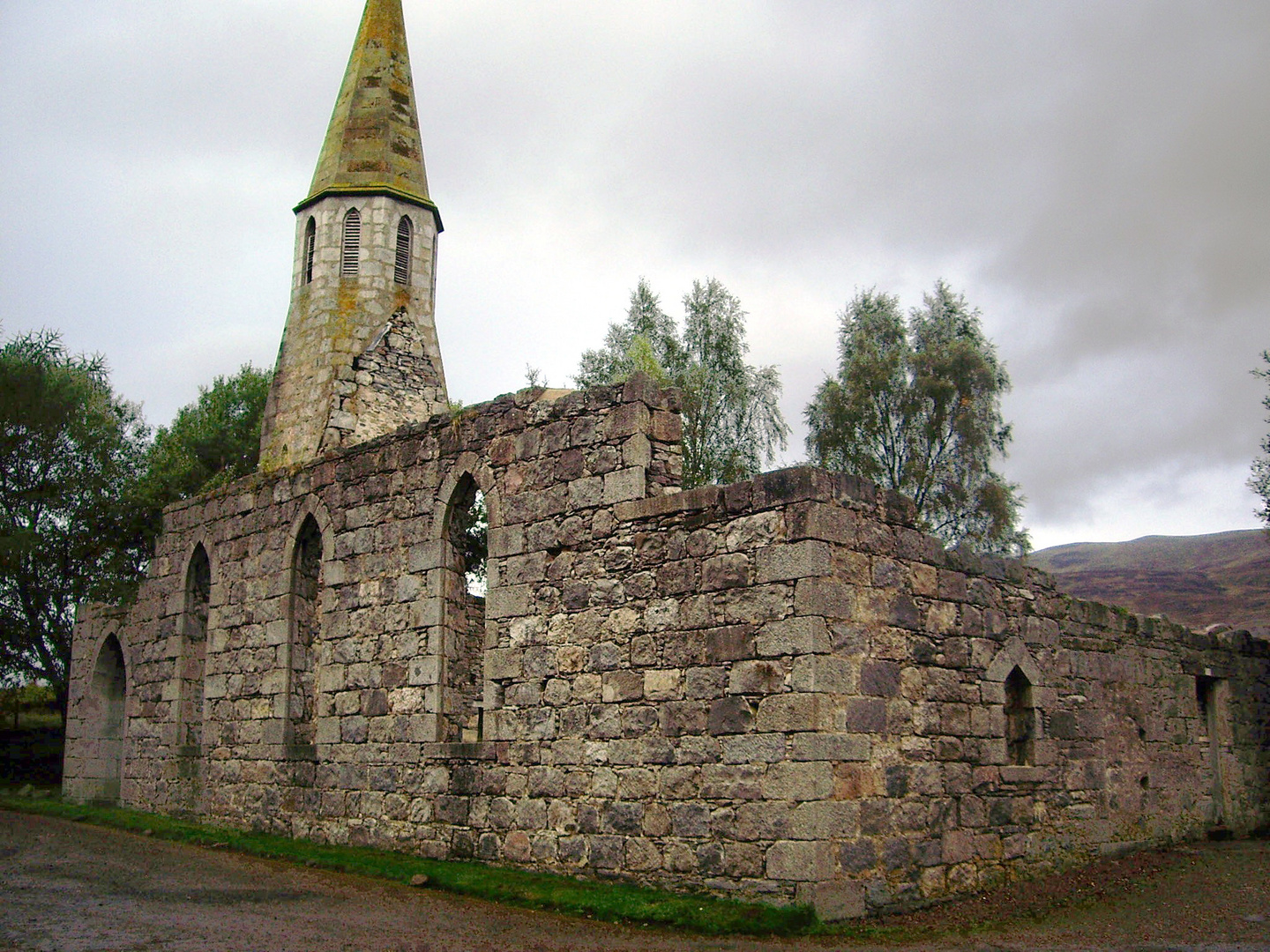 Church ruin at Ghillies Rest