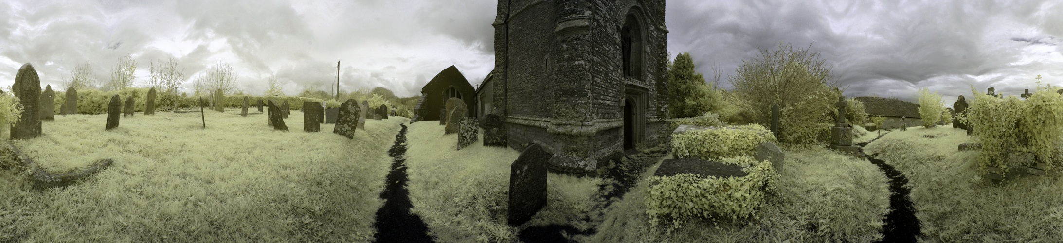 Churchyard St. Ildierna