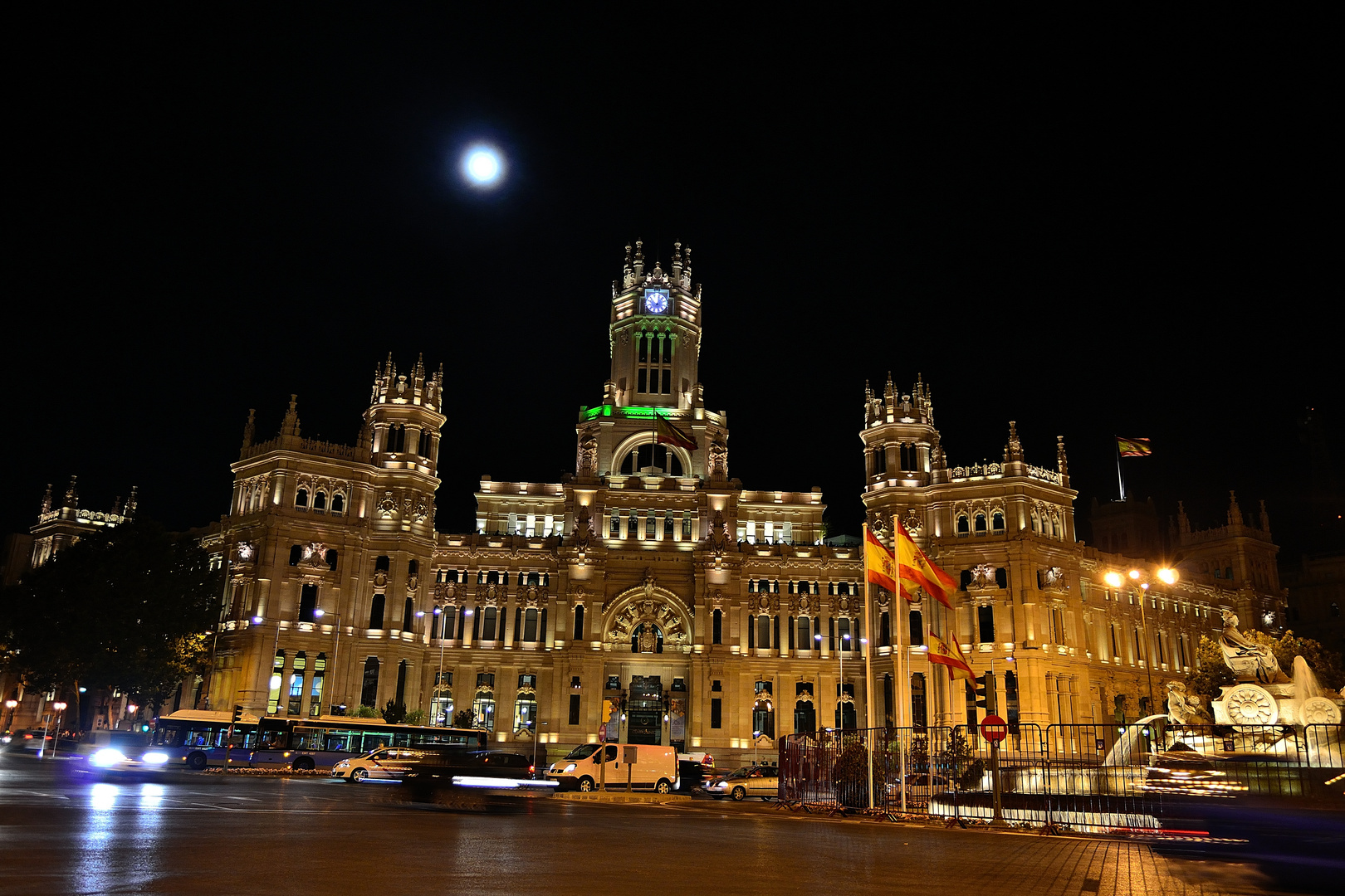 Cibeles and the Blue Moon