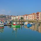 Ciel bleu sur le port