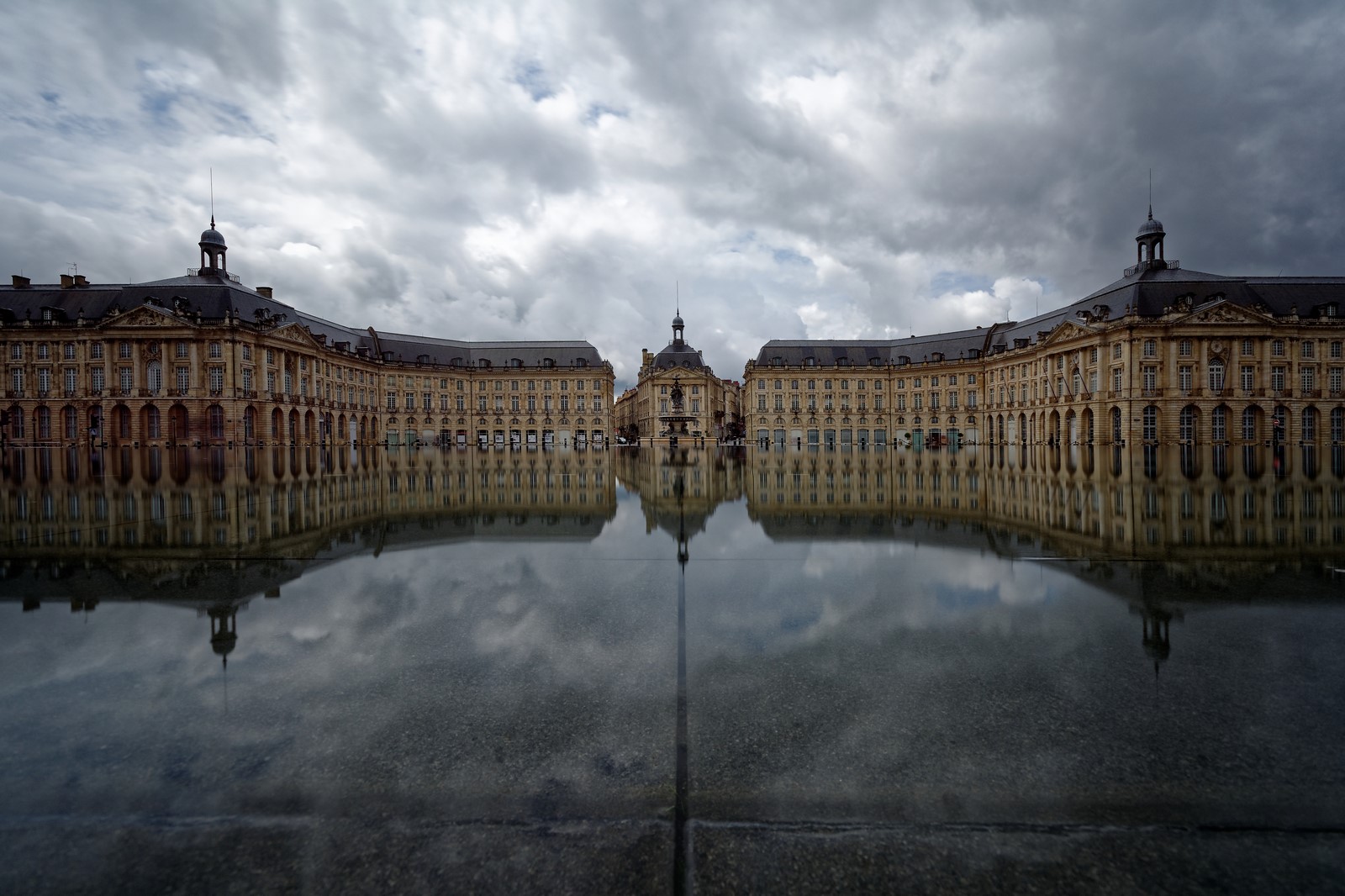 Ciel chargé sur la bourse