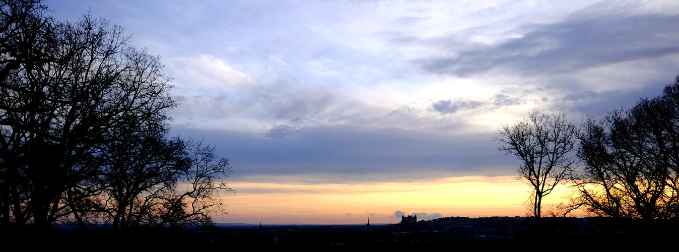 ciel du peintre  sur Saumur 