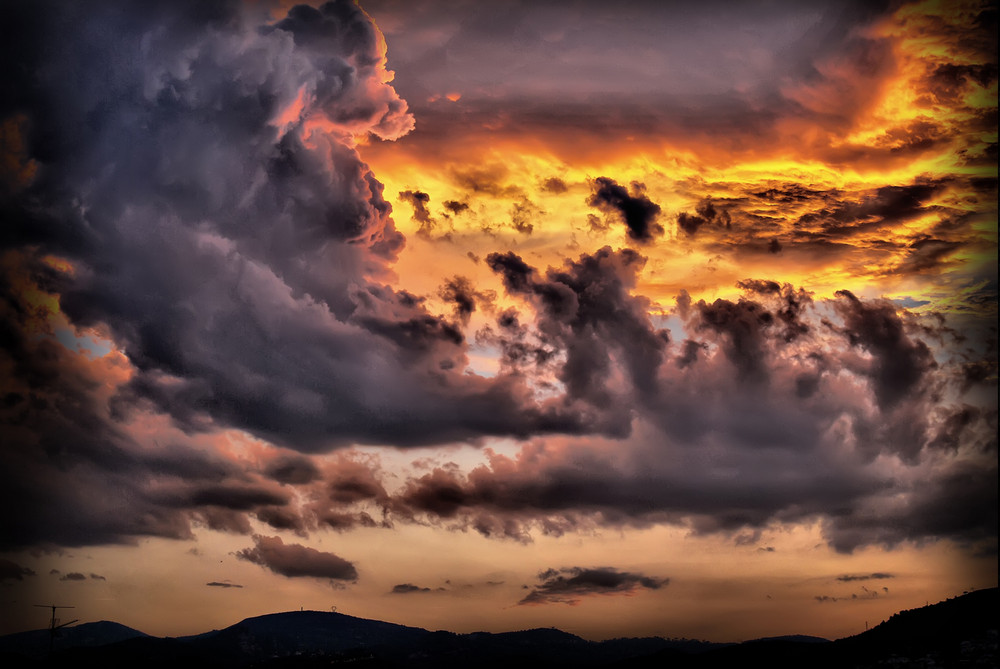 Cielo en llamas