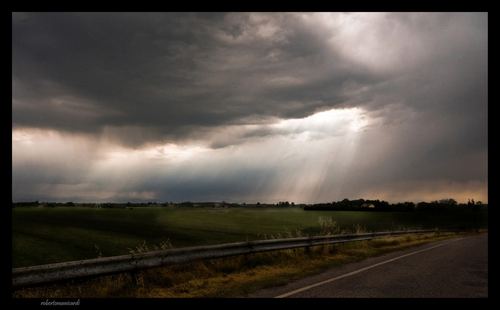 cielo grigio su..........